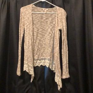 Lightweight tan and cream cardigan 🐚